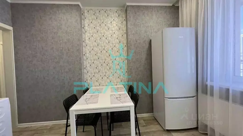 2-к кв. Татарстан, Казань ул. Родины, 24Б (43.0 м) - Фото 1