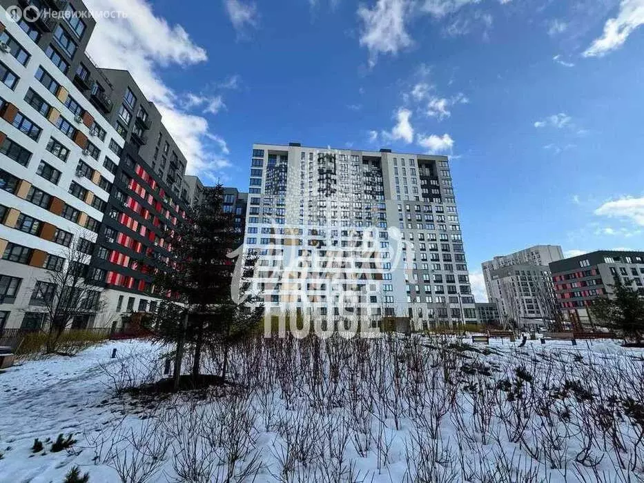 2-комнатная квартира: Тюмень, улица 50 лет Октября, 57Бк2 (70.2 м) - Фото 0