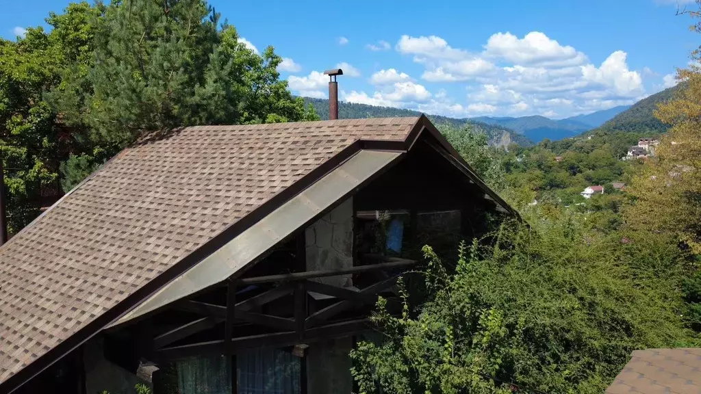 Дом в Краснодарский край, Сочи Вишневый пер., 114 (120 м) - Фото 1