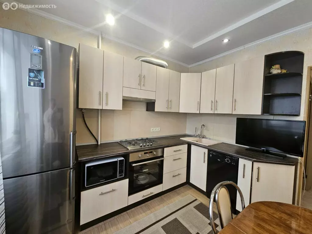 3-комнатная квартира: Новый Уренгой, Молодёжная улица, 17Г (69.8 м) - Фото 1