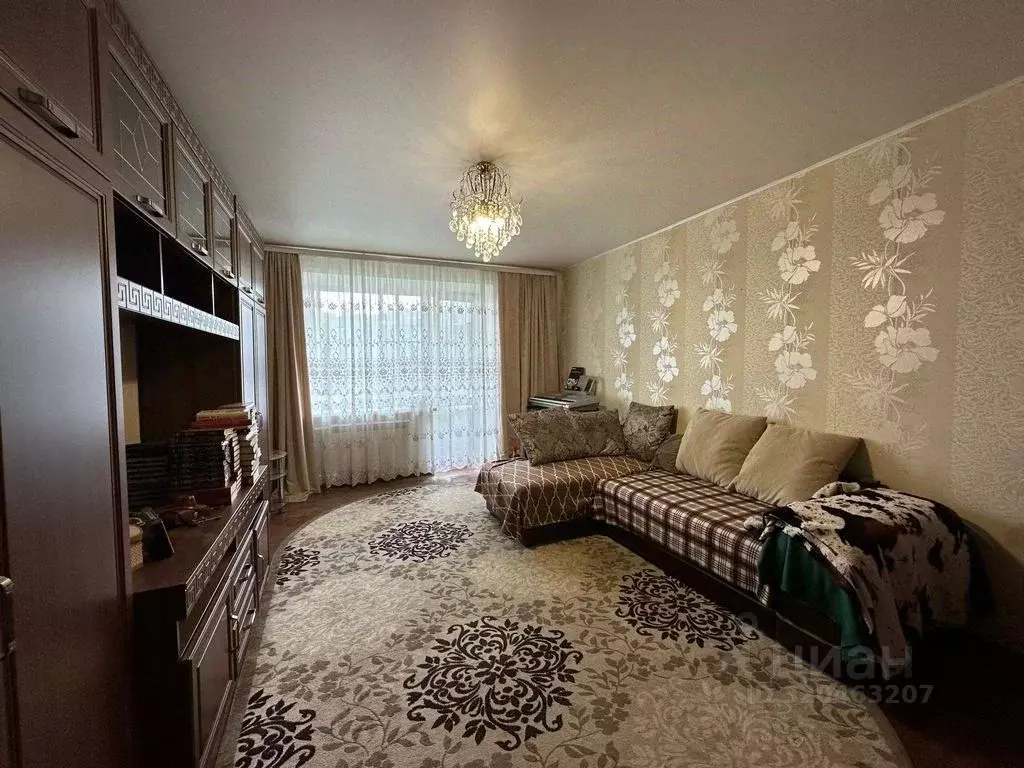 3-к кв. Тверская область, Кимры ул. 60 лет Октября, 36 (58.4 м) - Фото 0