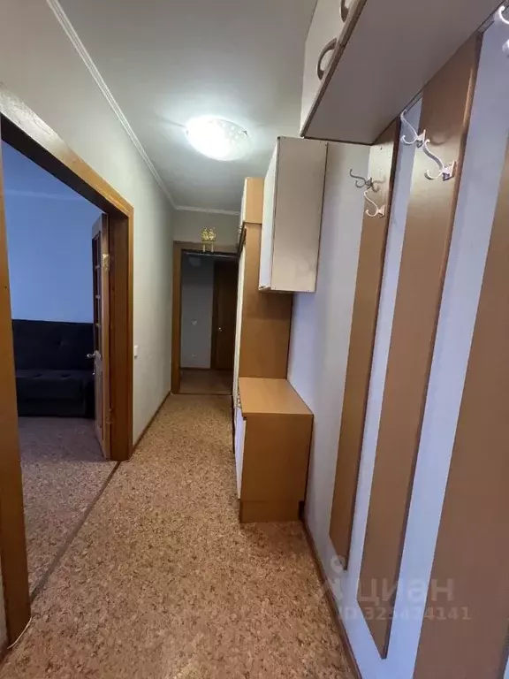 3-к кв. Омская область, Омск Кемеровская ул., 17 (62.6 м) - Фото 1