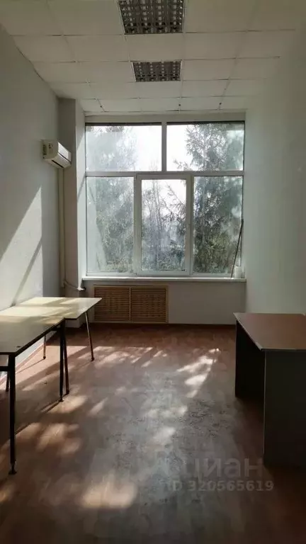 Помещение свободного назначения в Татарстан, Казань ул. Оренбургский ... - Фото 0