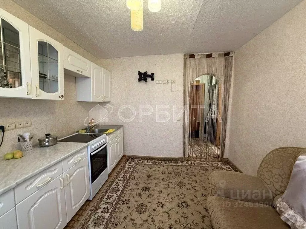 1-к кв. Тюменская область, Тюмень ул. Пермякова, 7а (32.7 м) - Фото 2