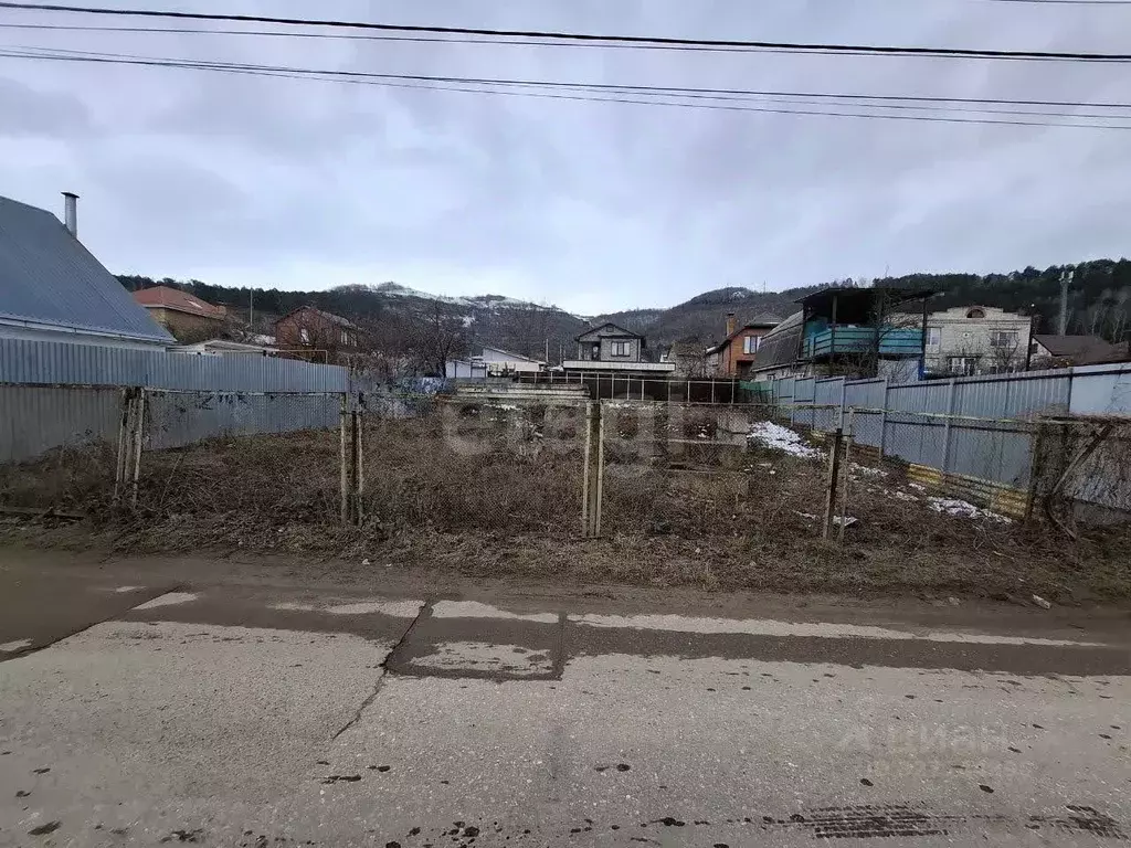 Участок в Ставропольский край, Кисловодск ул. Фоменко 1-я линия (4.0 ... - Фото 1