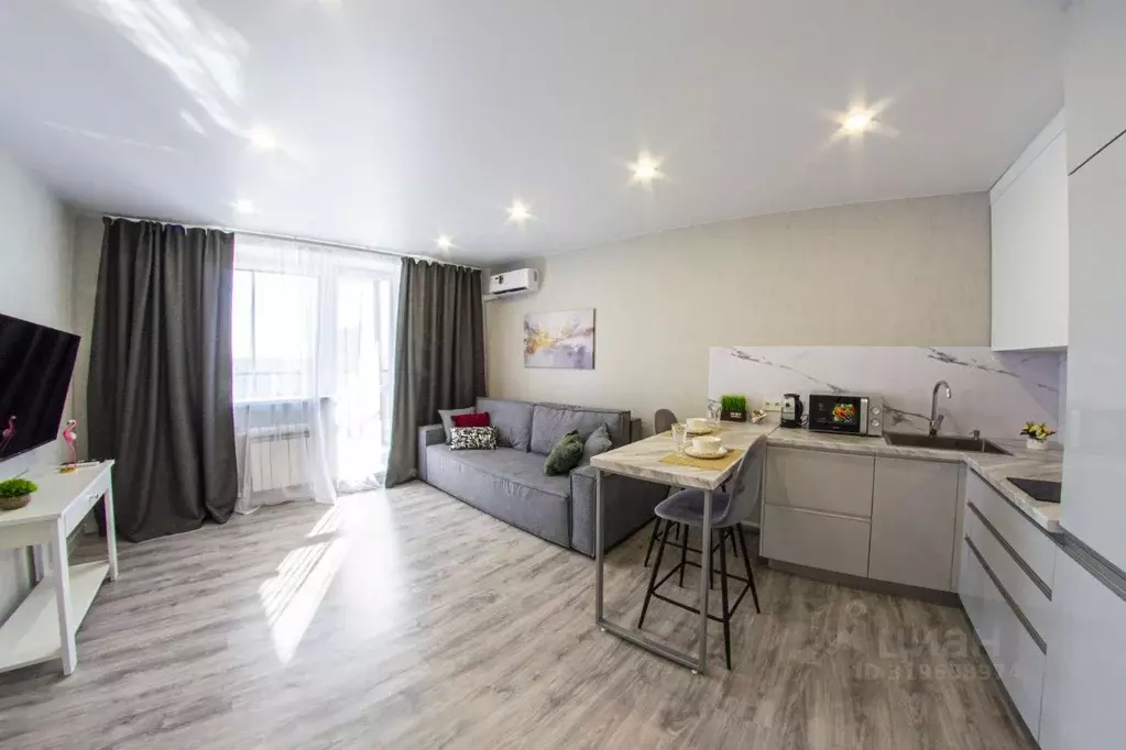 Студия Омская область, Омск ул. Маршала Жукова, 156 (33.4 м) - Фото 2