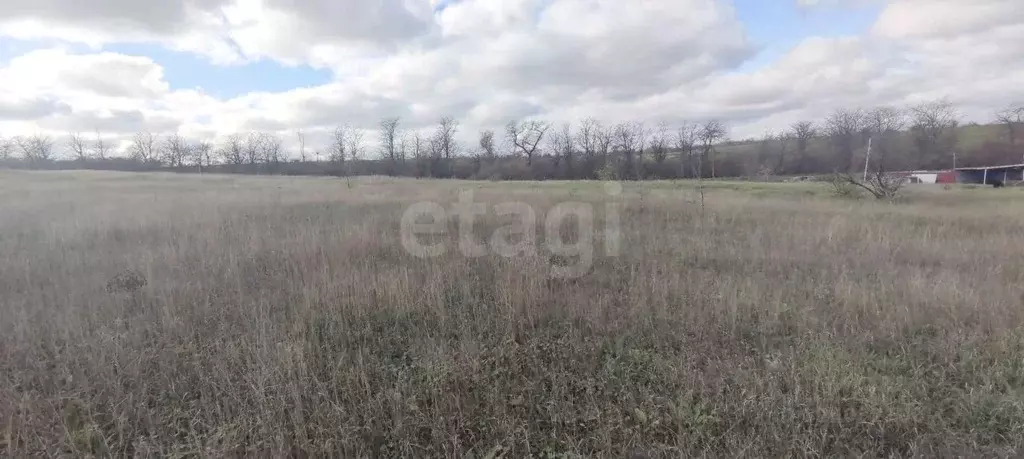 Участок в Крым, Симферопольский район, Молодежненское с/пос, с. ... - Фото 1