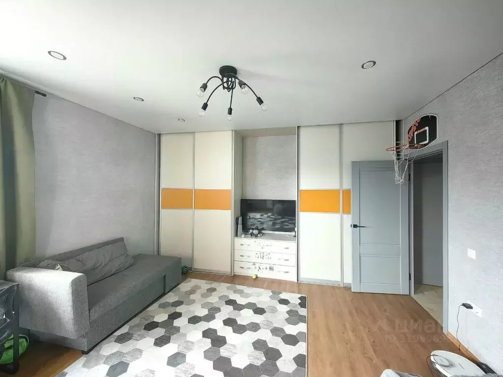 2-к кв. Красноярский край, Красноярск Судостроительная ул., 86 (77.0 ... - Фото 1