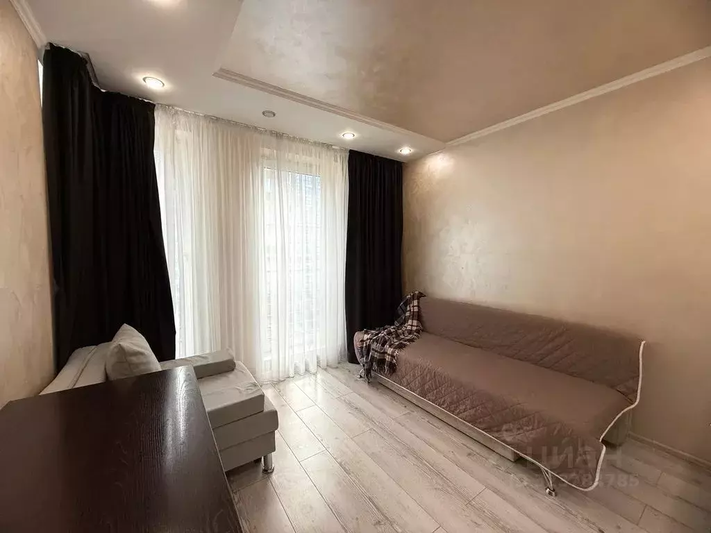 2-к кв. Тюменская область, Тюмень ул. 50 лет Октября, 57Ак1 (65.0 м) - Фото 2