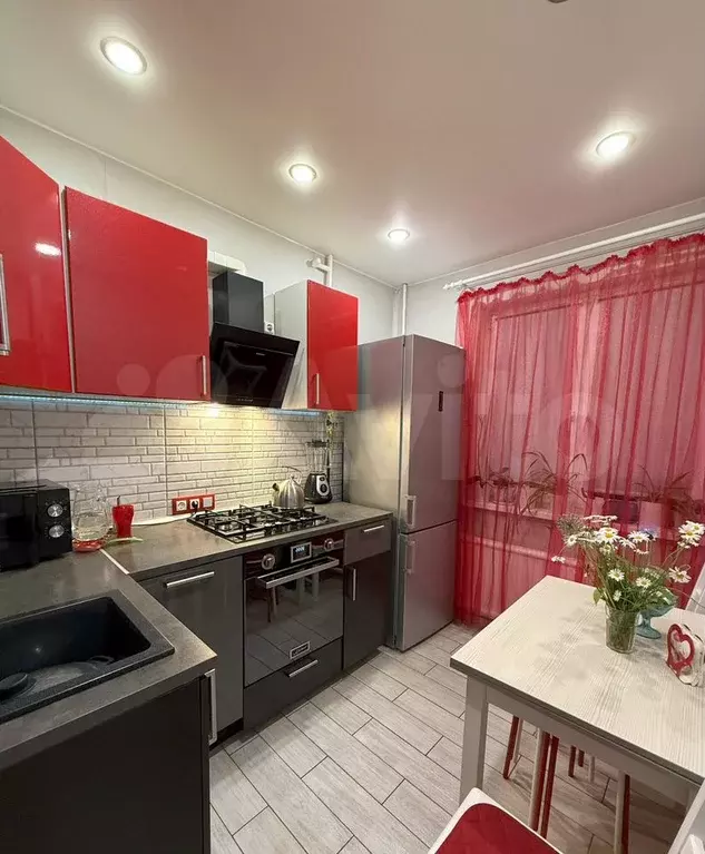 2-к. квартира, 48 м, 1/9 эт. - Фото 1