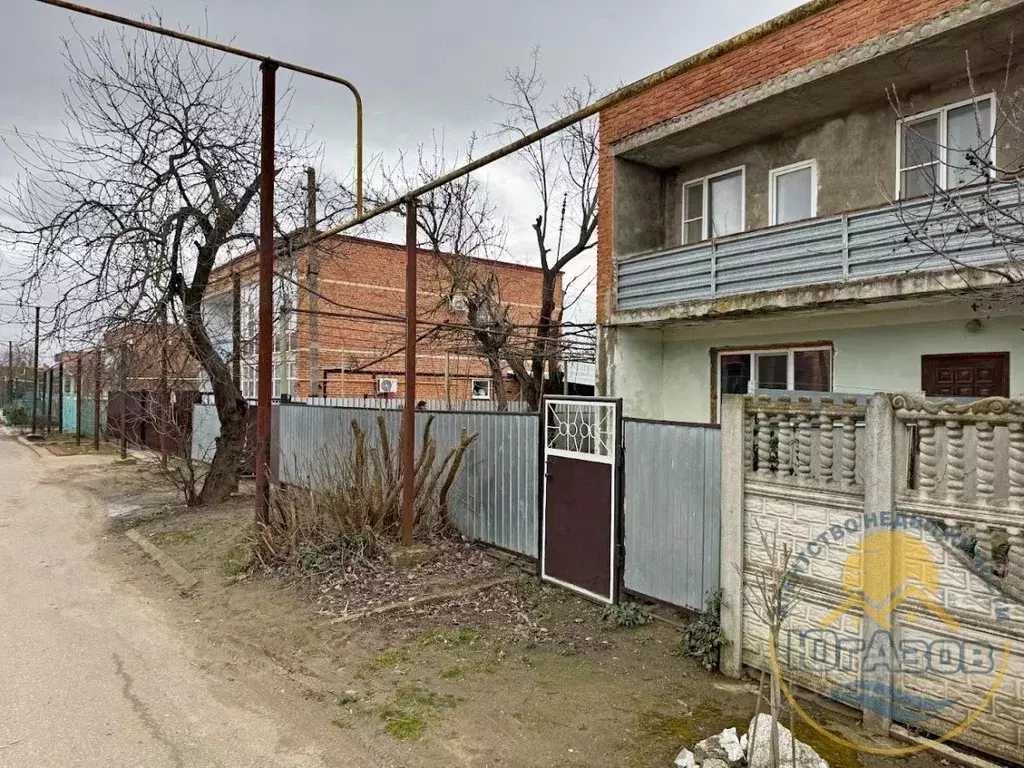 Таунхаус в Краснодарский край, Темрюкский район, Вышестеблиевское ... - Фото 1