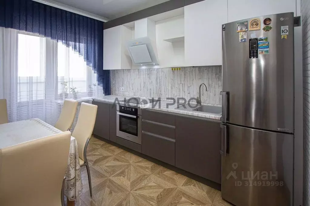 3-к кв. Башкортостан, Уфа Российская ул., 25 (86.0 м) - Фото 1