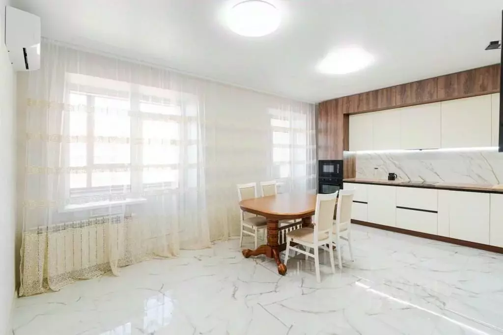 3-к кв. Омская область, Омск ул. А.Н. Кабанова, 2 (68.1 м) - Фото 1