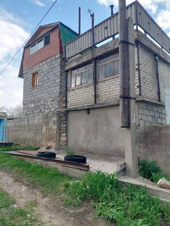 Дом в Самарская область, Жигулевск 50 лет октября СНТ, 48 (24 м) - Фото 0