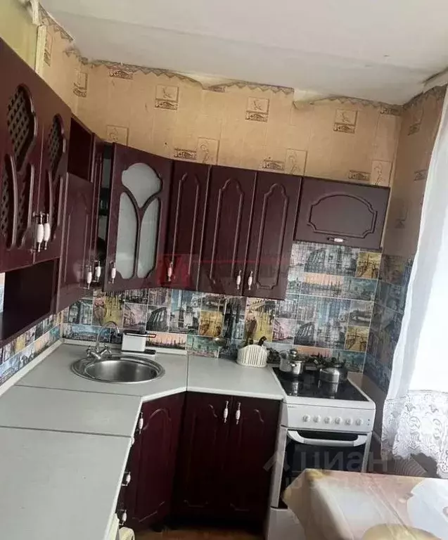 2-к кв. Белгородская область, Старый Оскол Интернациональный мкр, 15 ... - Фото 0