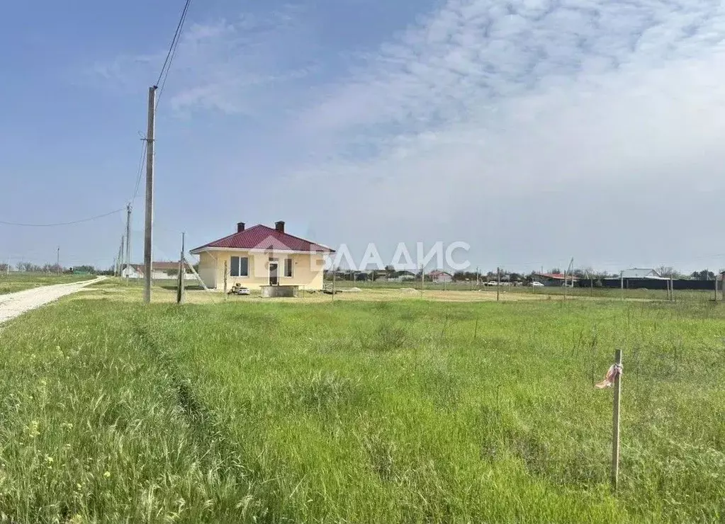 Участок в Крым, Симферопольский район, с. Новоандреевка ул. Луговая ... - Фото 0