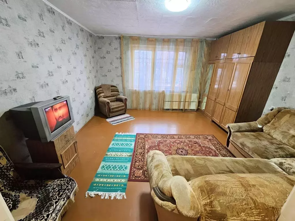 1-к кв. Омская область, Омск ул. Арнольда Нейбута, 96/2 (40.0 м) - Фото 1