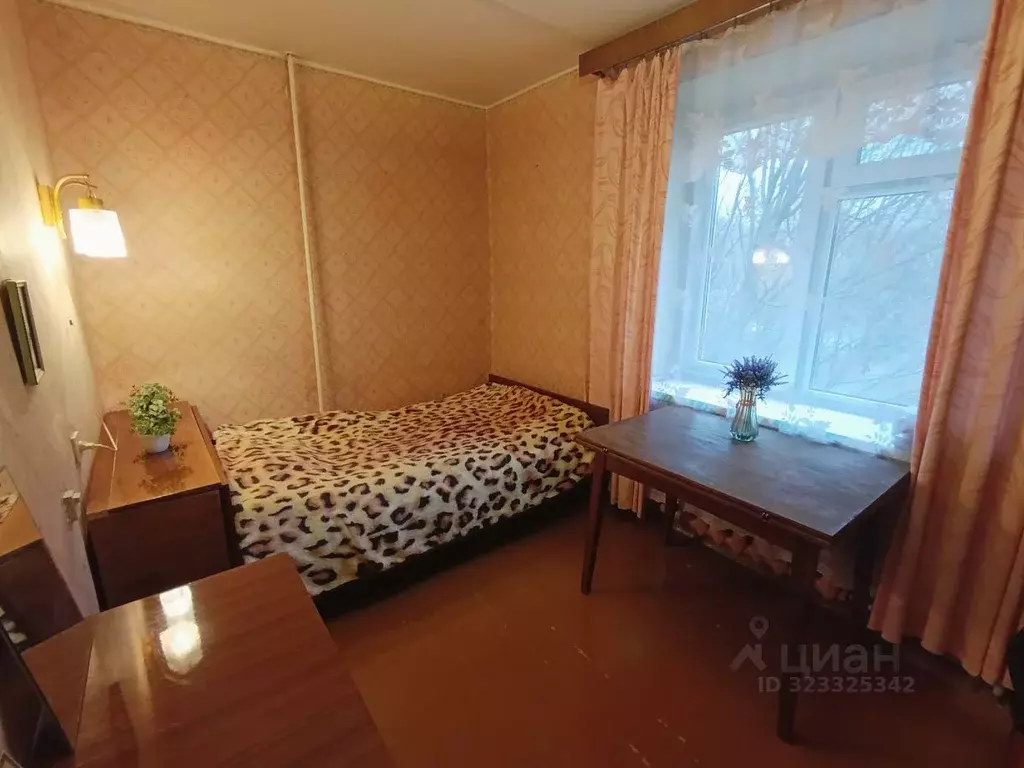 3-к кв. Чувашия, Чебоксары ул. Энтузиастов, 13 (55.5 м) - Фото 2