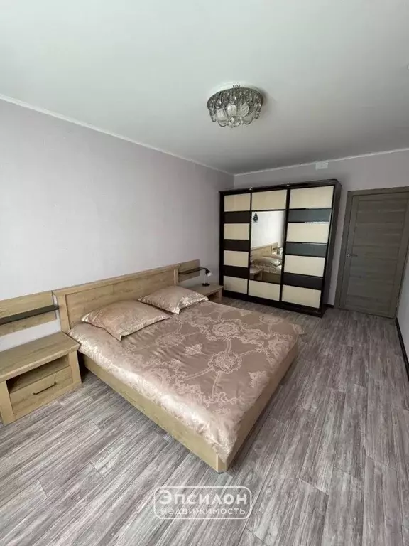 3-к кв. Курская область, Курск просп. Анатолия Дериглазова, 111 (77.0 ... - Фото 0