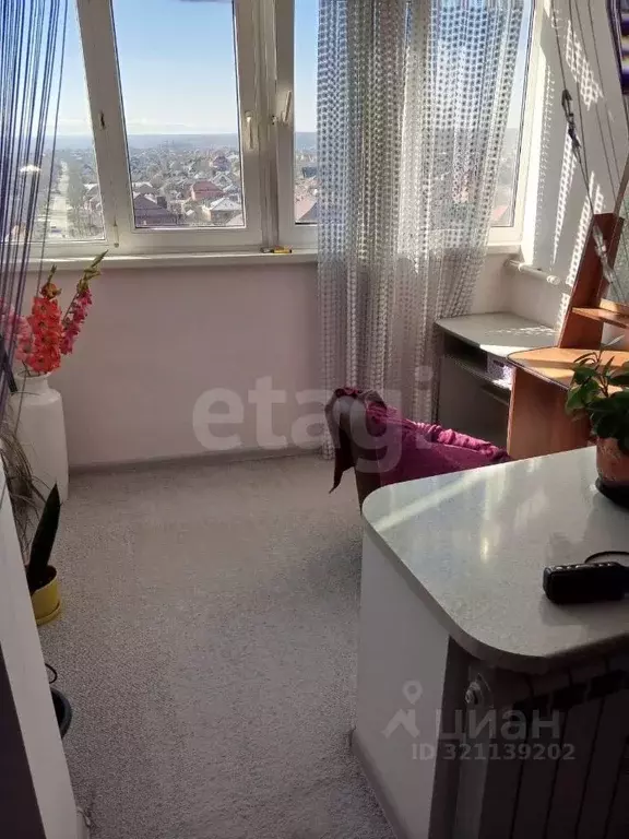 3-к кв. Адыгея, Майкоп ул. 12 Марта, 130/1 (70.5 м) - Фото 1