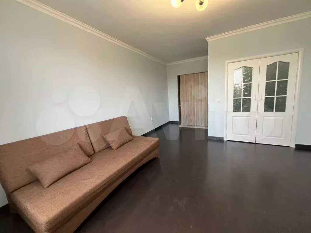 1-к. квартира, 45 м, 2/5 эт. - Фото 1
