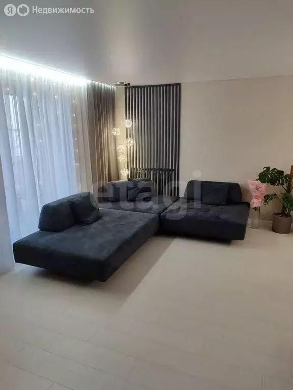 3-комнатная квартира: Чебоксары, Ярмарочная улица, 6 (88 м) - Фото 1