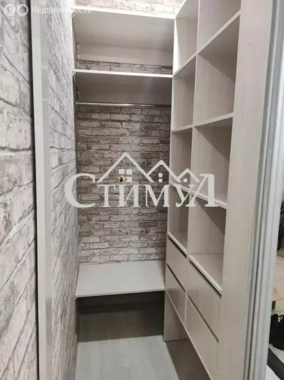 1-комнатная квартира: Абакан, улица Макаренко, 27/2 (40 м) - Фото 1