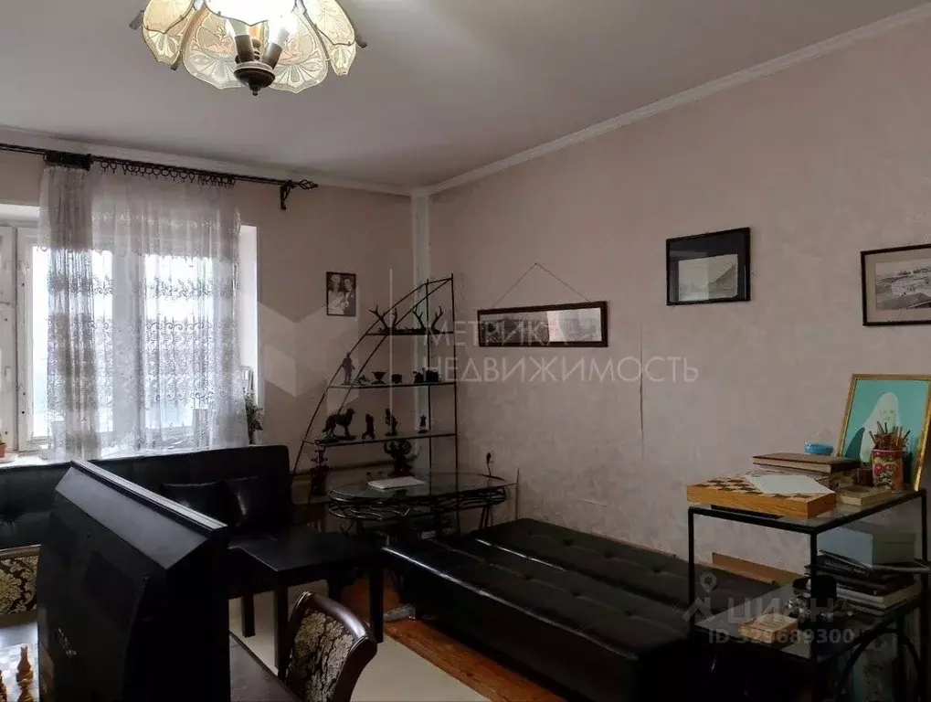 4-к кв. Тюменская область, Тюмень Вокзальная ул., 1/3 (117.4 м) - Фото 0