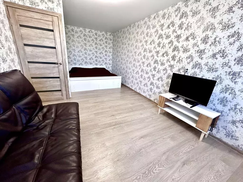 1-к кв. Волгоградская область, Волгоград ул. 50 лет Октября, 17 (32.0 ... - Фото 1