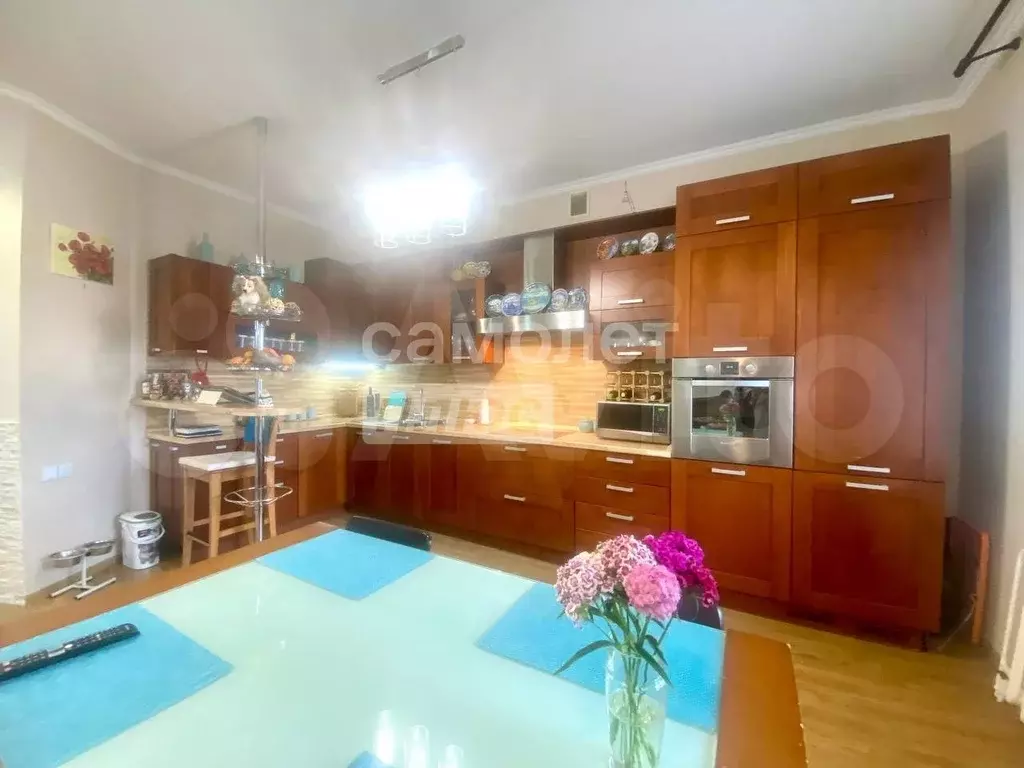 3-к. квартира, 125 м, 5/5 эт. - Фото 0