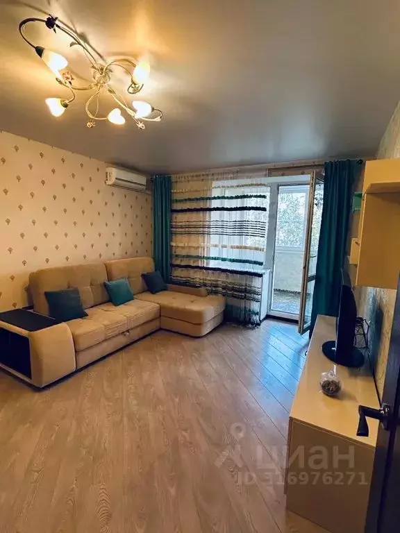 1-к кв. Волгоградская область, Волгоград ул. Глазкова, 23 (38.0 м) - Фото 0