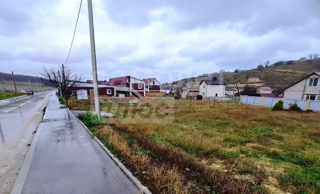 Участок в Севастополь пос. Любимовка, ул. Софьи Перовской (6.4 сот.) - Фото 2
