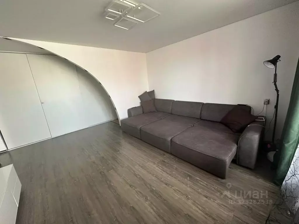 2-к кв. Хакасия, Черногорск Юбилейная ул., 28Б (52.0 м) - Фото 0