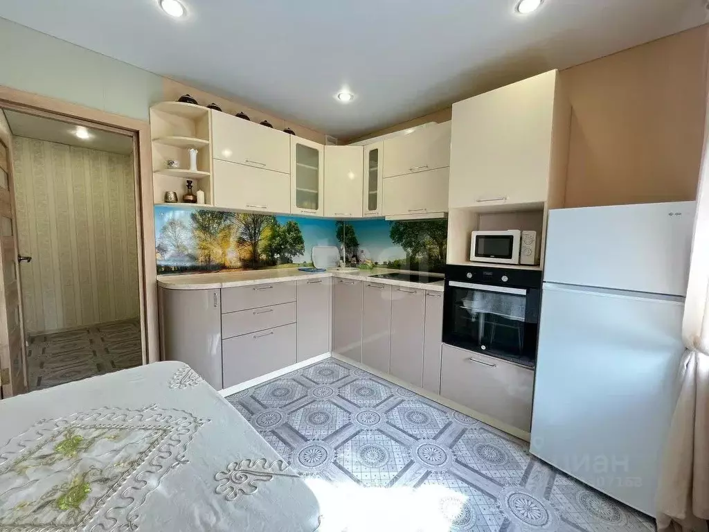 1-к кв. Тюменская область, Тюмень Молодежная ул., 70А (31.7 м) - Фото 1