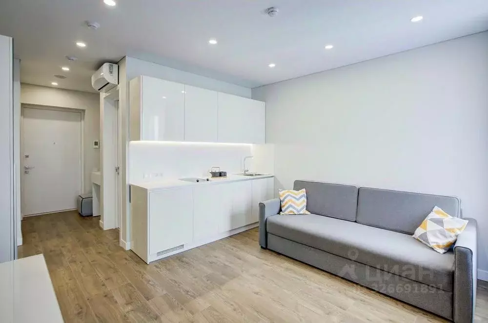 Студия Воронежская область, Воронеж ул. 9 Января, 68/2к3 (27.0 м) - Фото 1