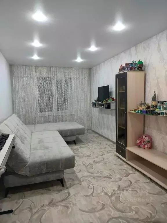 4-к кв. Кемеровская область, Междуреченск просп. Шахтеров, 61 (84.3 м) - Фото 0