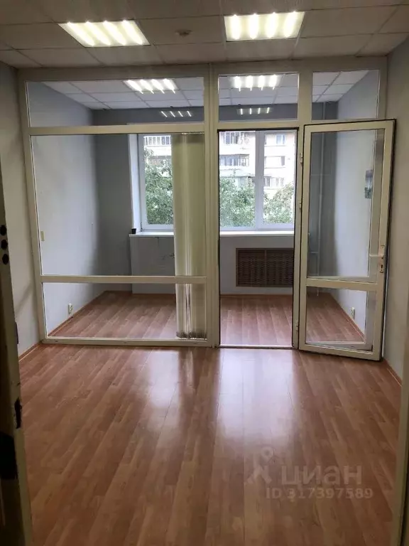 Офис в Свердловская область, Екатеринбург ул. Антона Валека, 15 (23 м) - Фото 1