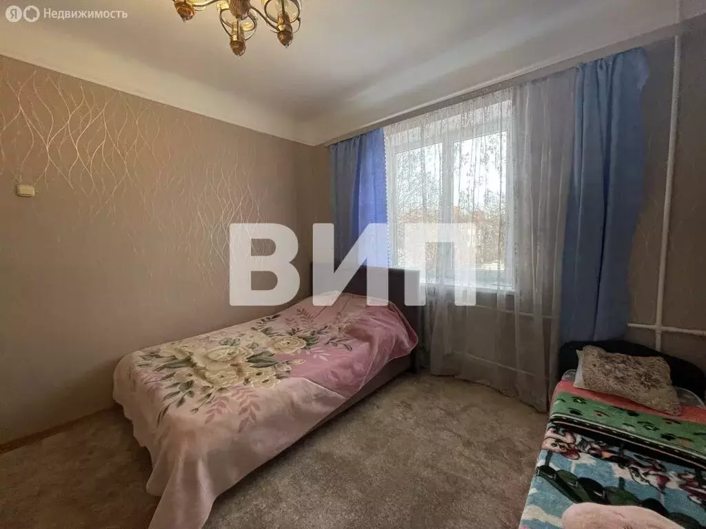 3-комнатная квартира: Армавир, улица Пугачёва, 17 (50 м) - Фото 1