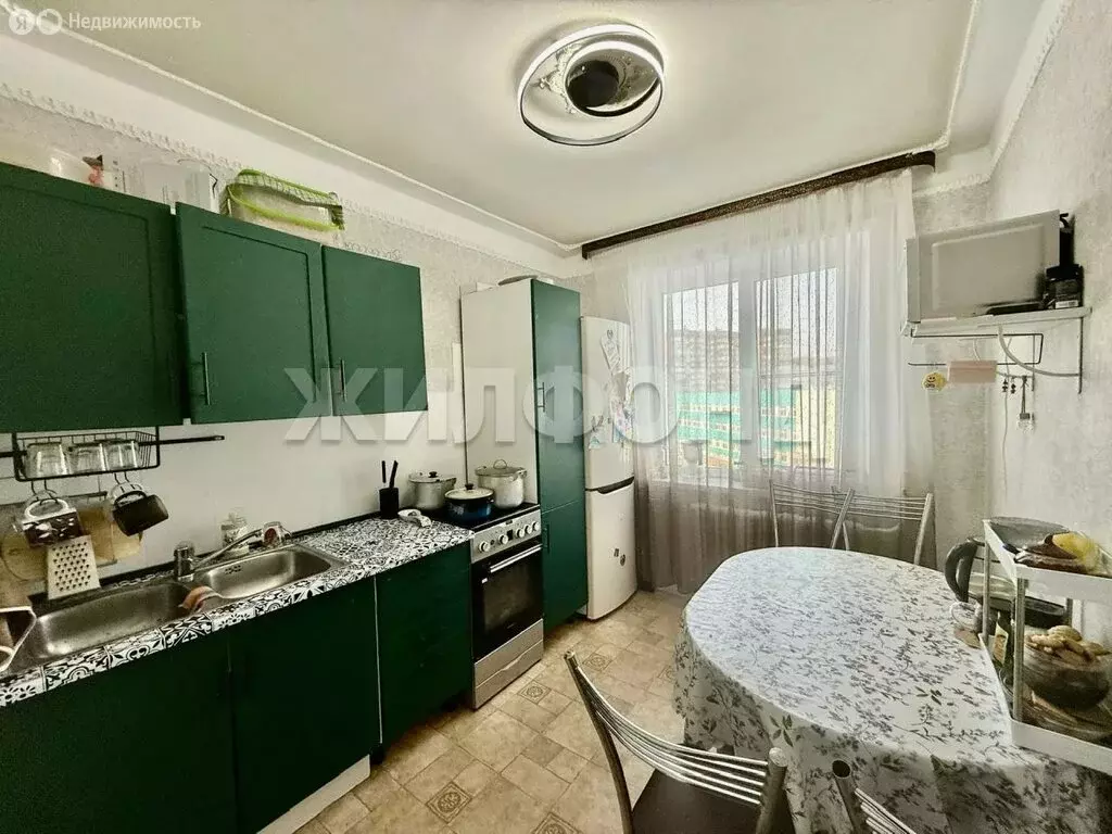 3-комнатная квартира: Тольятти, улица 70 лет Октября, 78 (65.3 м) - Фото 2