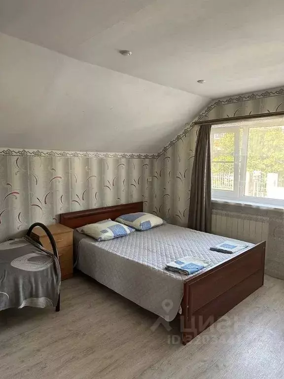 Комната Краснодарский край, Геленджик просп. Геленджикский, 73 - Фото 1