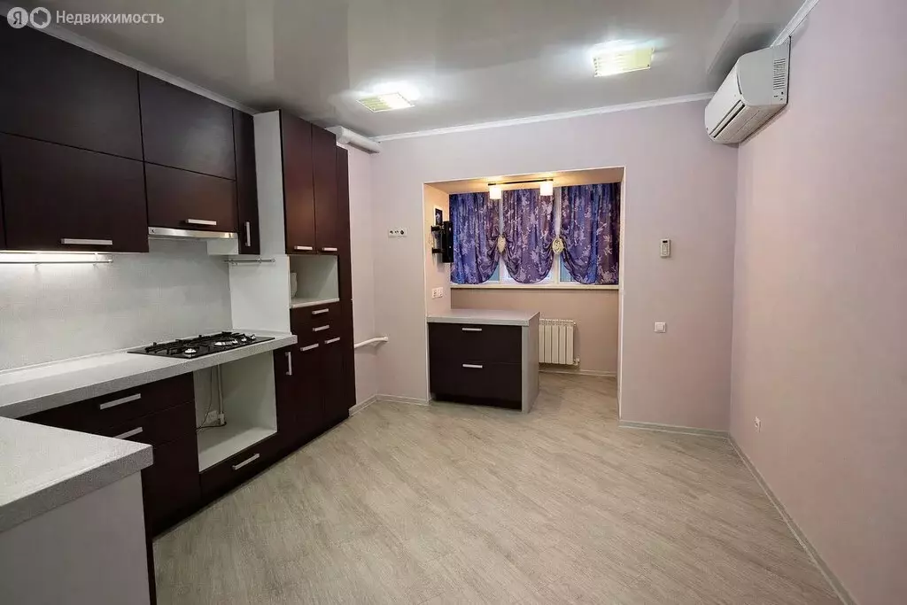 4-комнатная квартира: Астрахань, улица Менжинского, 3 (100 м) - Фото 2