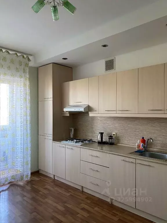 1-к кв. Волгоградская область, Волгоград пос. Ангарский, ул. Маршала ... - Фото 1