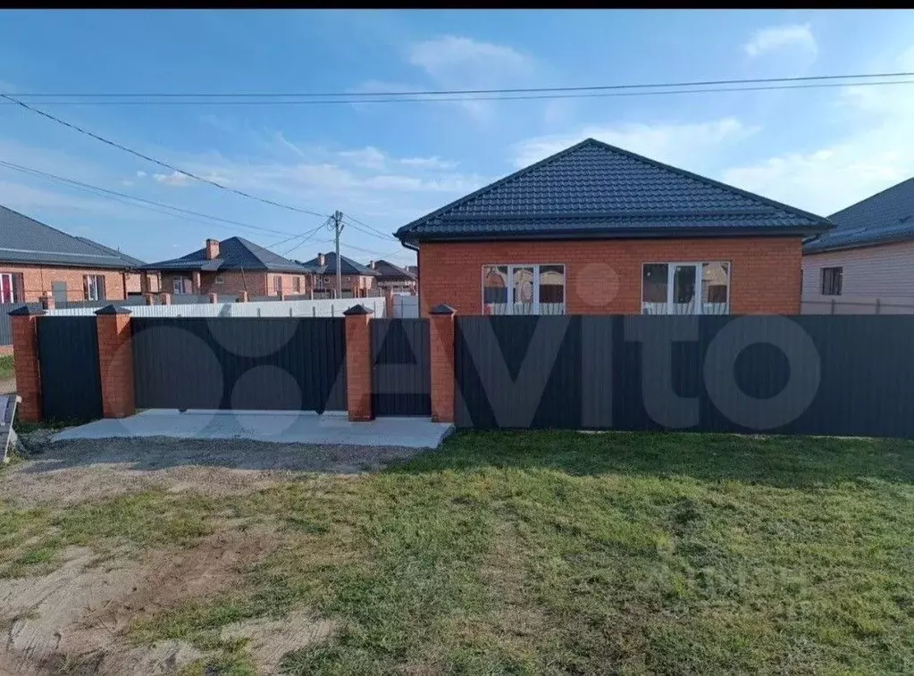 Дом в Краснодарский край, Динская ст-ца ул. 300-летия Кубанского ... - Фото 1