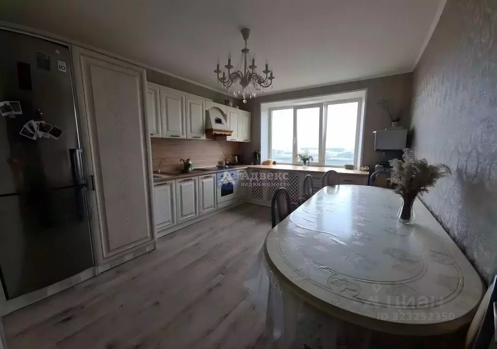 3-к кв. Тюменская область, Тюмень ул. 30 лет Победы, 148 (91.5 м) - Фото 2