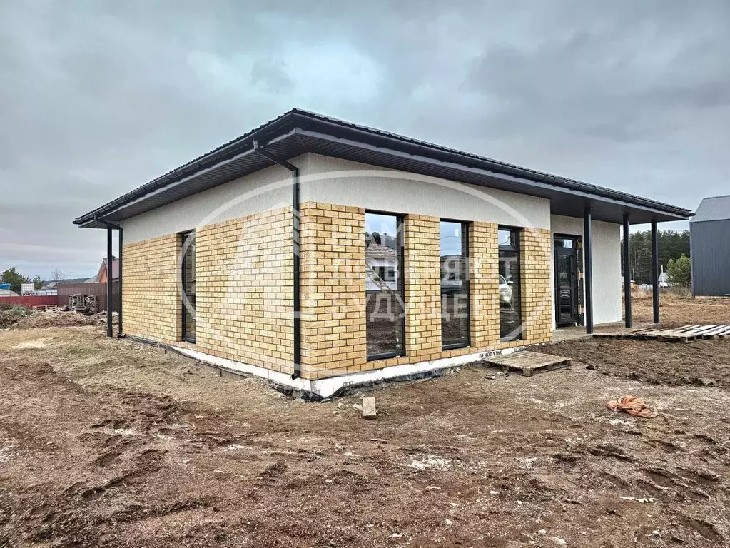 Дом в Пермский край, Чайковский ул. Пушкина, 77 (100 м) - Фото 2