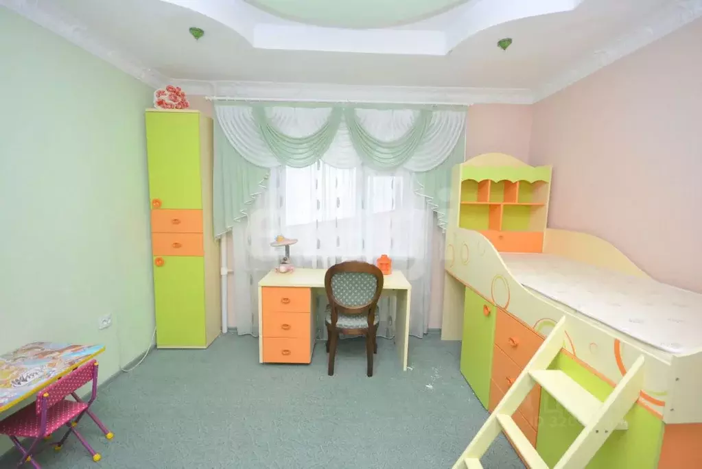 Дом в Саха (Якутия), Якутск ул. 2-я Набережная, 2 (136 м) - Фото 1