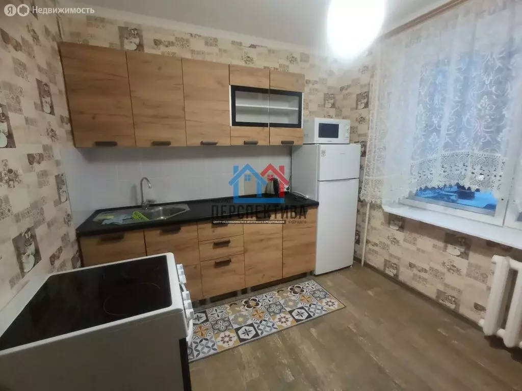 2-комнатная квартира: Тобольск, 10-й микрорайон, 36 (50 м) - Фото 1