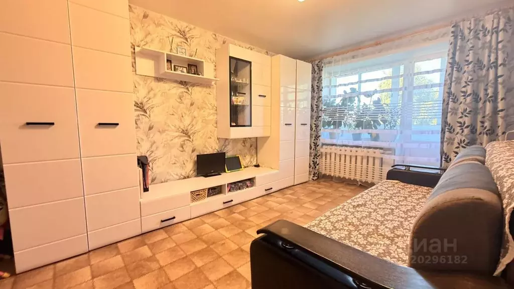 2-к кв. Кировская область, Киров Ленинградская ул., 10 (45.0 м) - Фото 0