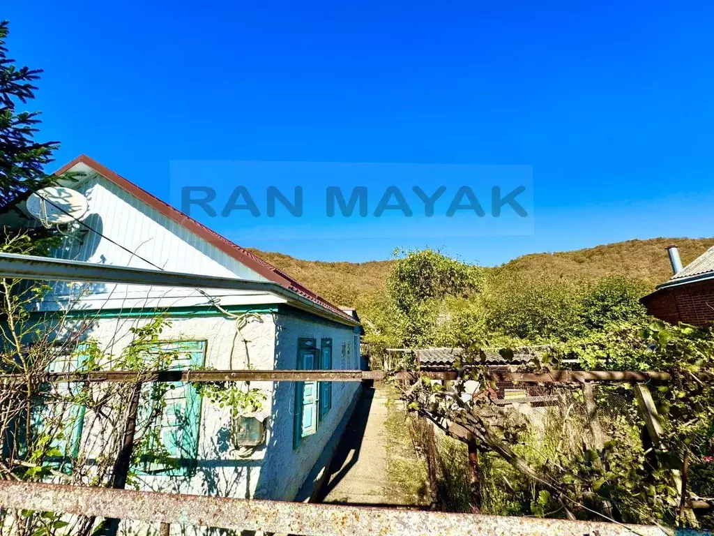 Дом в Адыгея, Майкопский район, Краснооктябрьское с/пос, пос. ... - Фото 2