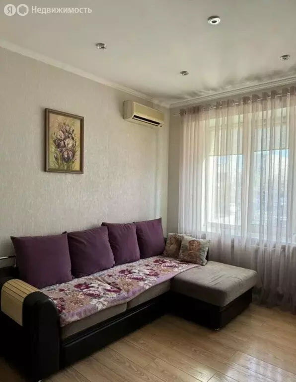 3-комнатная квартира: Омск, улица Красный Путь, 79 (82 м) - Фото 1